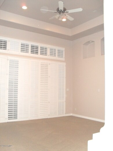 FORMAL LIVING