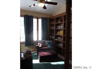 Studio/Study/Office