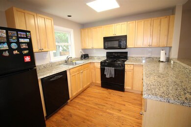 12 Simonds Rd, Portsmouth, NH 03801 - photo 5