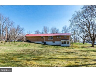 123 Lincoln Ave, Orwigsburg, PA 17961 - photo 6