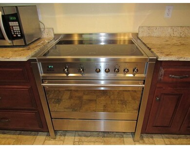 46 Pleasant St, Mendon, MA 01756 - photo 5