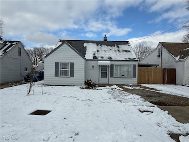 1514 Thalia Ave, Youngstown, OH 44514 - photo 2