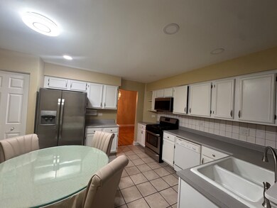 426 Thunder Ridge, Lake In the Hills, IL 60156 - photo 6