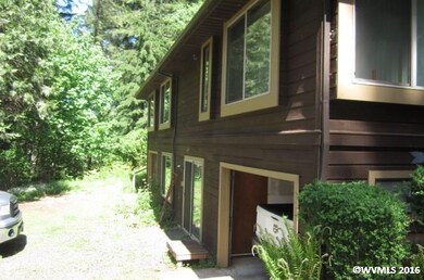 20285 El Romar Dr NE, Scotts Mills, OR 97375 - photo 2