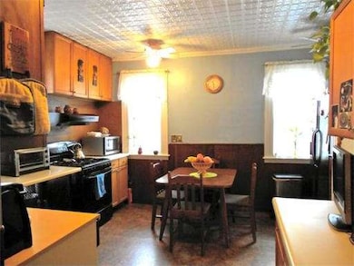 1218 Main St, Holyoke, MA 01040 - photo 5