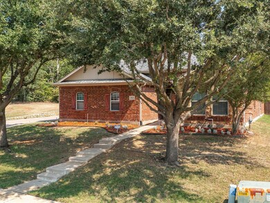 1913 Belmont Park Dr, Denton, TX 76210 - photo 3