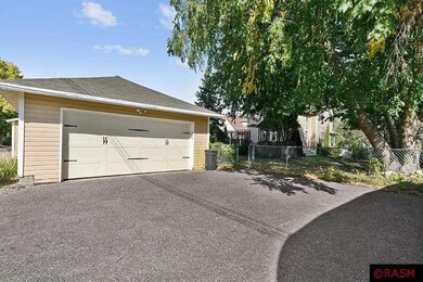 204 204 S Washington St, New Ulm, MN 56073 - photo 2