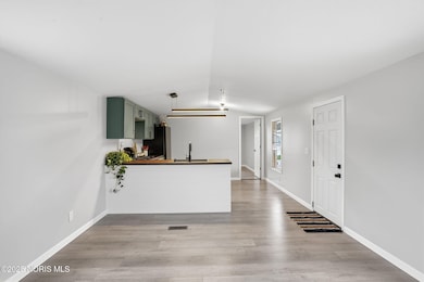 8256 Silverwood Dr, Findlay, OH 45840 - photo 7