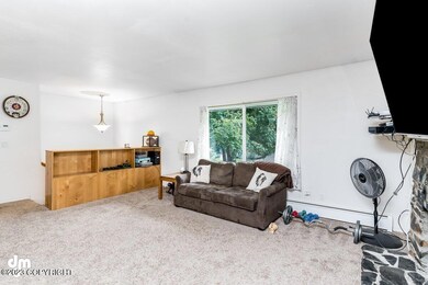 Living Room_ELI06853-Edit