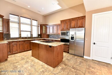 1336 S Gladstone-021