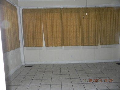 716 N 4th Ave sun rm