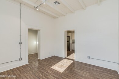 511 S Meyer-7