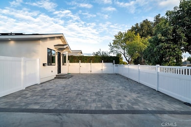 17425 Los Alimos St unit 17423, Granada Hills, CA 91344 - photo 3