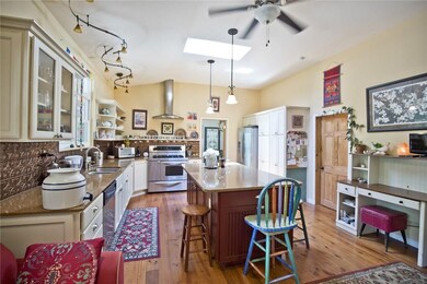 317 E Huntsville Rd, Fayetteville, AR 72701 - photo 7