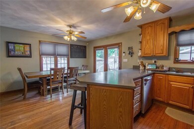 405 N Cherry St, Freeburg, IL 62243 - photo 4