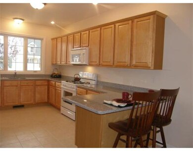 97 Grey Wolf Dr unit 97, Franklin, MA 02038 - photo 3