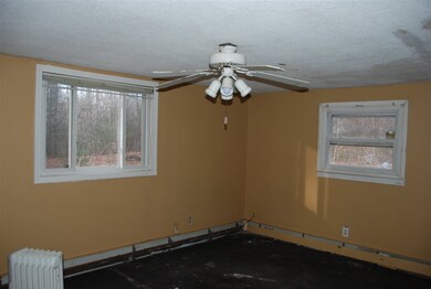 16 Maple Ave, Newton, NH 03858 - photo 4