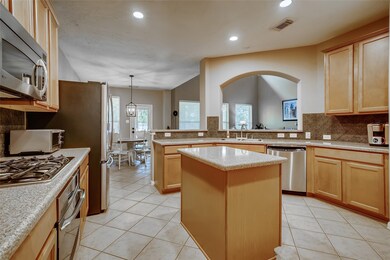 3127 Burton Ridge Dr, Spring, TX 77386 - photo 6