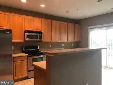 828 Freeland Ct, Gambrills, MD 21054 - photo 7