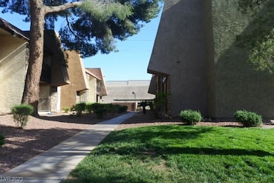 5009 Indian River Dr unit 154, Las Vegas, NV 89103 - photo 2