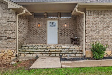 4204 Angelina Dr, Granbury, TX 76049 - photo 2