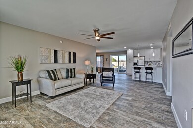 10706 W Pineaire Dr unit 35A, Sun City, AZ 85351 - photo 3