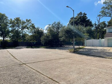 7215 Jadewood Dr, Houston, TX 77088 - photo 2