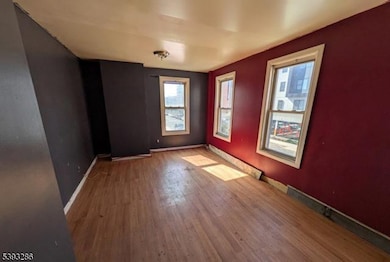 116 Mayor Kenneth A Gibson Blvd, Newark, NJ 07104 - photo 7