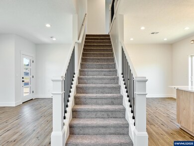 220 Juniper Ave, Gervais, OR 97026 - photo 4