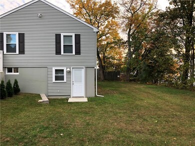 10 Biltmore Ave, Cumberland, RI 02864 - photo 3