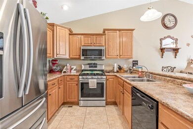 218 Cherry Creek Ln, Farmington, MO 63640 - photo 6