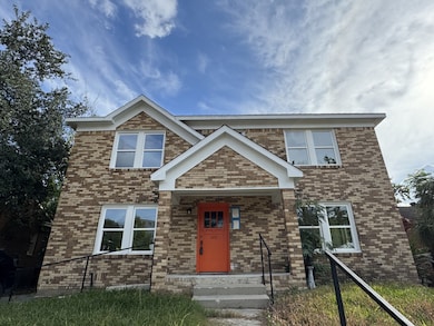 1235 W Gray St unit 2, Houston, TX 77019 - photo 2