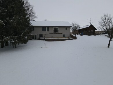 340 & 342 E Bradford St, West Union, IA 52175 - photo 5