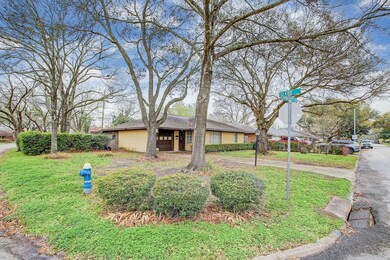 2130 Chantilly Ln, Houston, TX 77018 - photo 3