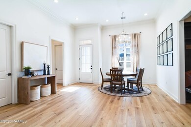 109 Cypress View Dr diningroom