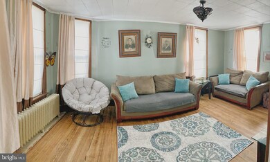 210 Park St, Waynesboro, PA 17268 - photo 3