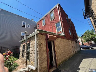 607 Frank E Rodgers Blvd N, Harrison, NJ 07029 - photo 4