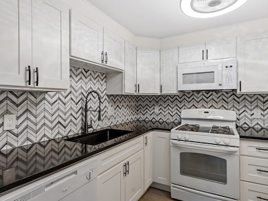 295 Pawtucket Blvd unit 7, Lowell, MA 01854 - photo 4