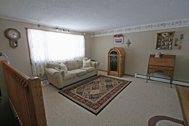 1 Oxbridge Way, Milford, NH 03055 - photo 4