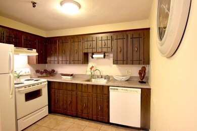 Sagamore Place Condominiums unit 905, Quincy, MA 02171 - photo 5