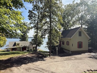 11490 W Maple Dr, Columbus, IN 47201 - photo 3