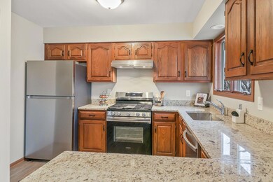 1504 Painted Leaf Dr, Crown Point, IN 46307 - photo 6