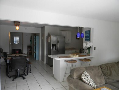 3512 N Linden St, Muncie, IN 47304 - photo 5