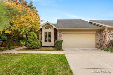 2016 Tall Meadow St NE, Grand Rapids, MI 49505 - photo 2