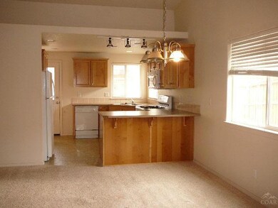 63186 De Haviland St, Bend, OR 97701 - photo 4