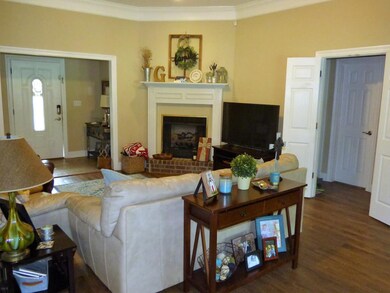 1021 Quail Ridge Dr, McComb, MS 39648 - photo 3