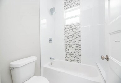 Picture of similar model home, 1637 24th is still 