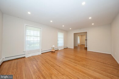 118 Lenape Dr, Berwyn, PA 19312 - photo 6