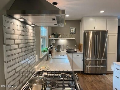 30 Prospect St, Great Barrington, MA 01230 - photo 7