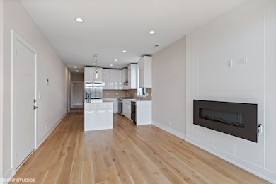 3332 W Irving Park Rd unit 2, Chicago, IL 60618 - photo 7